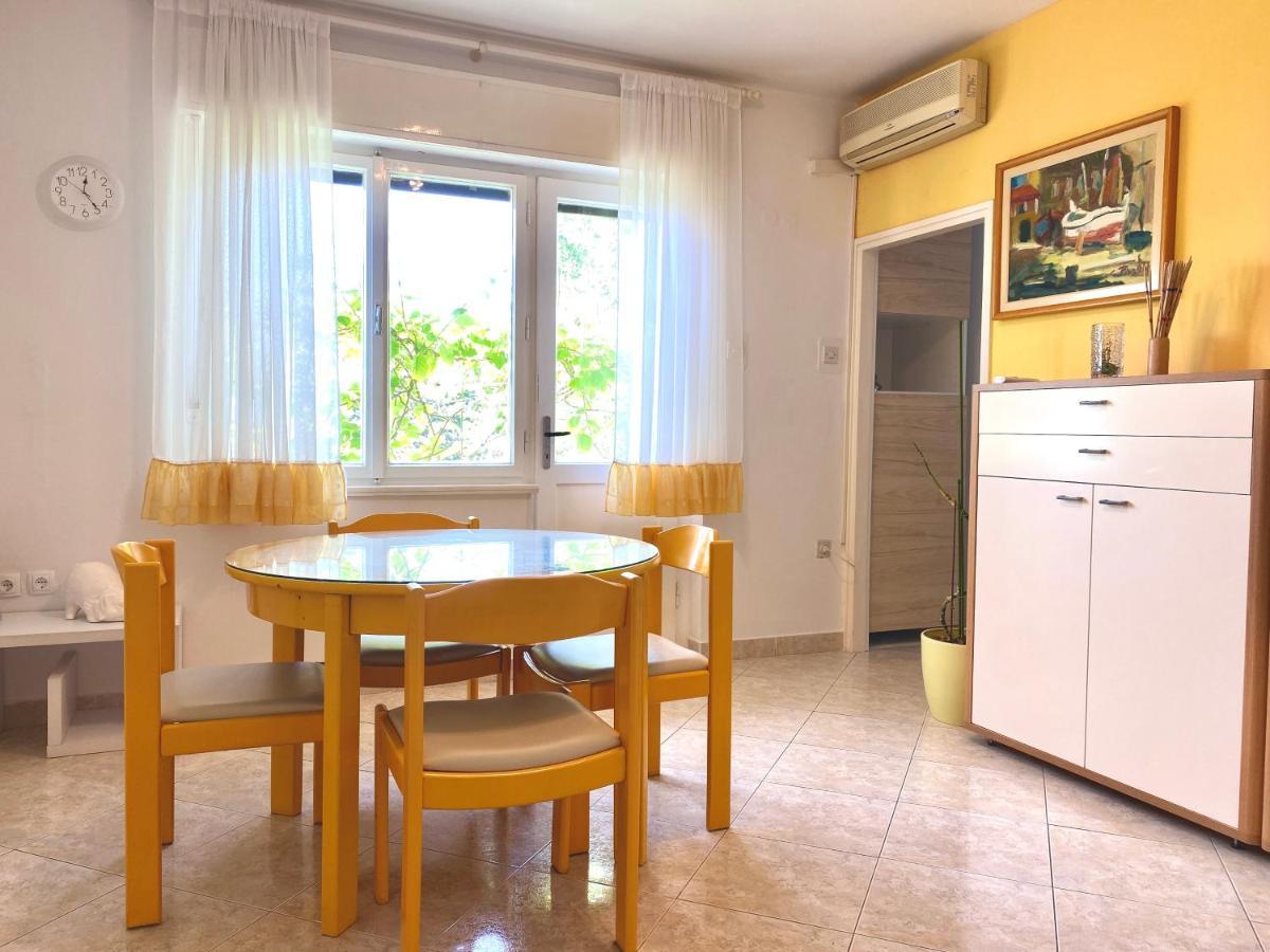 Apartment Lily In Rijeka Close To The Beach Esterno foto